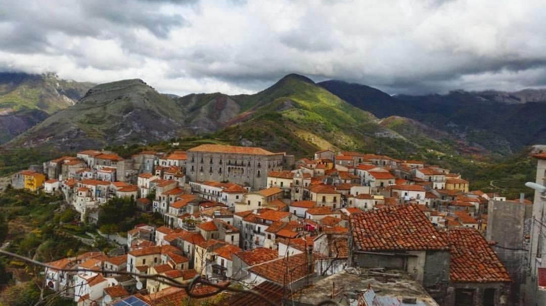 Bed and Breakfast Monolocale Nel Centro Storico Aieta Exterior foto